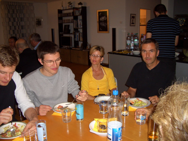 sola03.jpg (82876 Byte)
